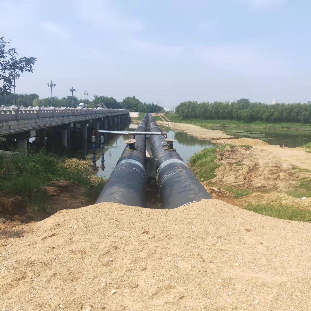 泸州管道长距离内部除垢输油管道清洗